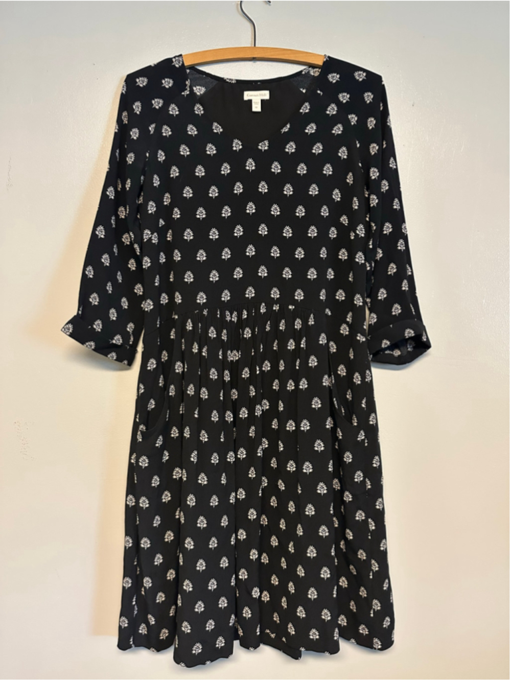Garnet Hill Midi Dress Black White Floral Print Womens Size 2 Pockets 3/4 Sleeve